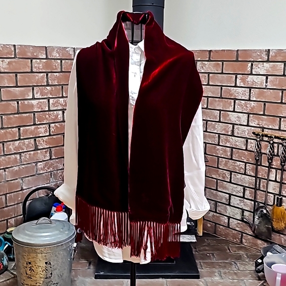 NEW DEEP BURGUNDY SCARF - Picture 2 of 7